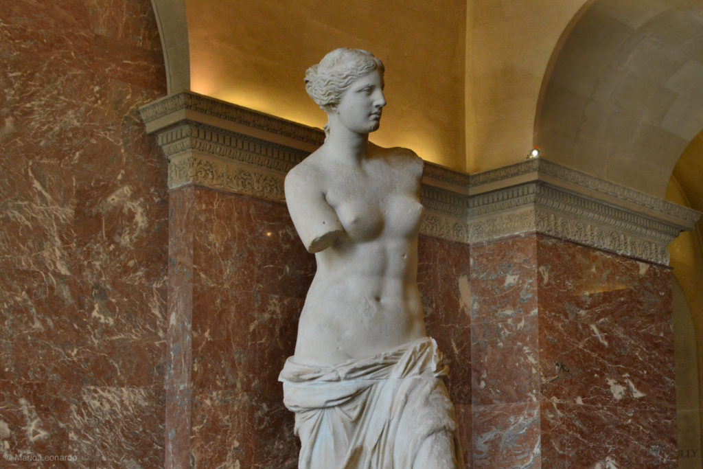 The Real Reason Why the Venus de Milo Is So Famous - Tales of Times Forgott...